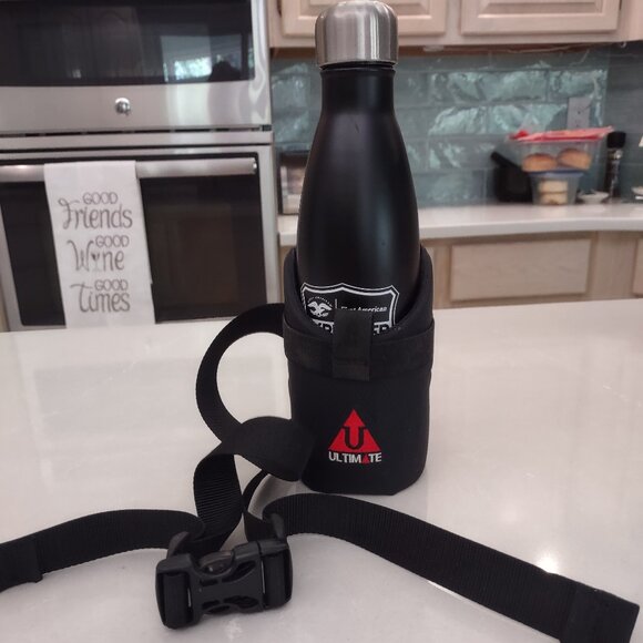 Aluminum water bottle with wearable holder. NWOT - Picture 2 of 4